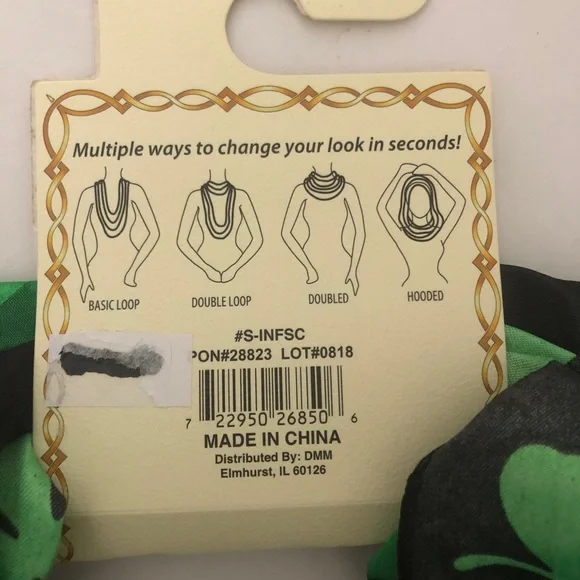 Infinity Irish shamrock loop scarf - Picture 4 of 4
